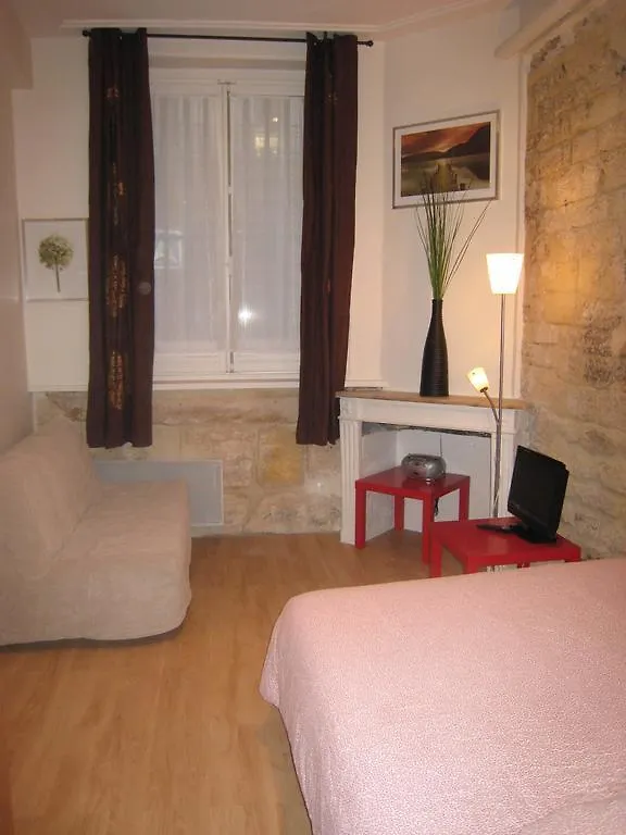 Studio Joseph Hotel Paris Apartment