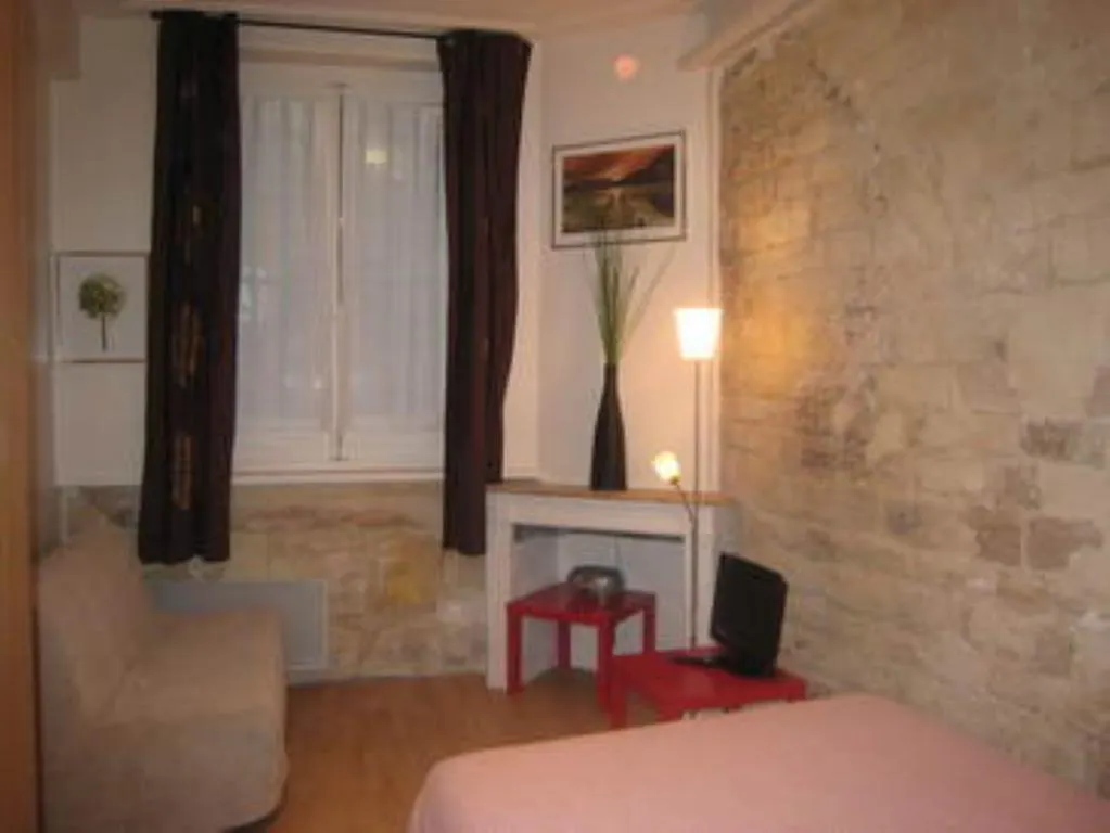 Apartment Studio Joseph Hotel Paris